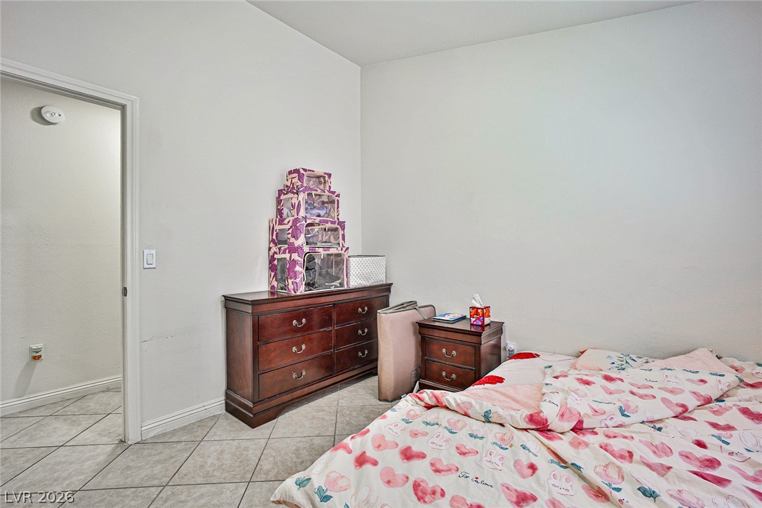 5519 Night Swim Lane Las Vegas NV 89113