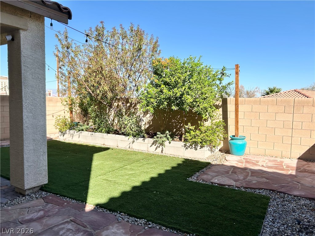 142 Antimony Avenue Las Vegas NV 89183