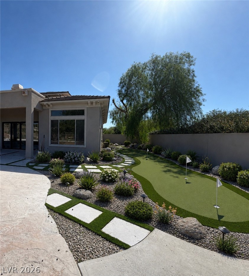 18 Wade Hampton Trail Henderson NV 89052
