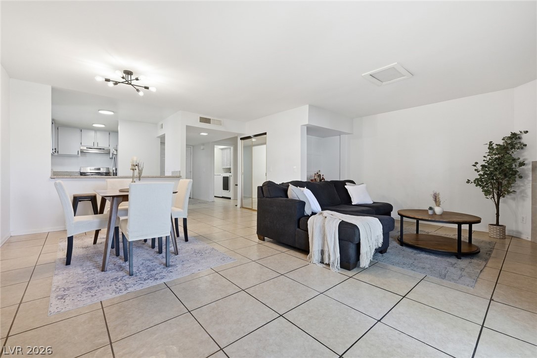 3351 Duece Street Las Vegas NV 89121