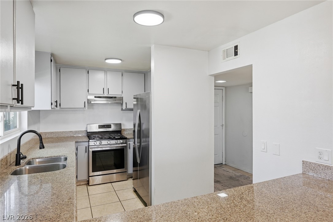 3351 Duece Street Las Vegas NV 89121