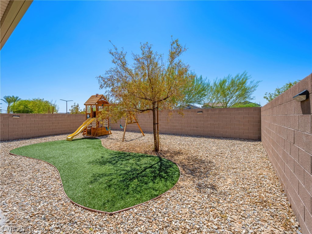 4455 Shimmer Point Avenue North Las Vegas NV 89084