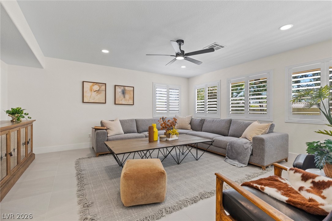 156 Welland Court Las Vegas NV 89144