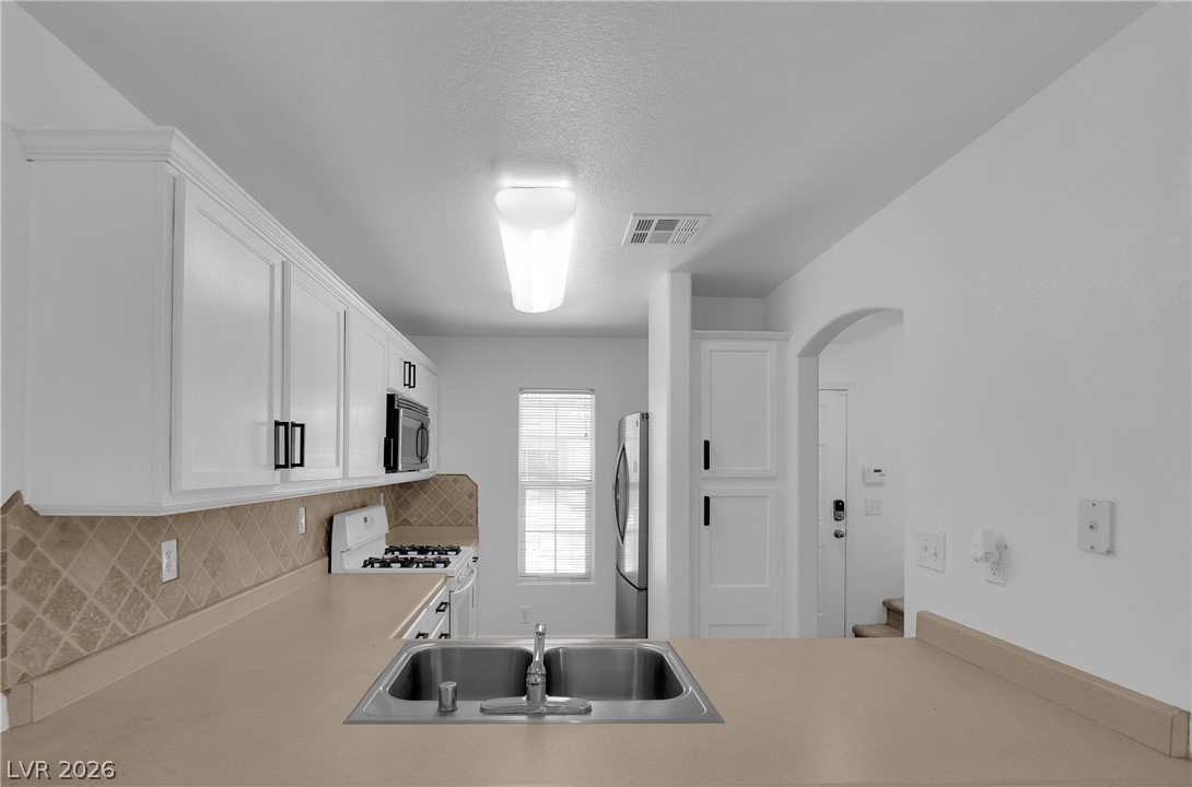 6288 Lapilli Avenue Las Vegas NV 89139