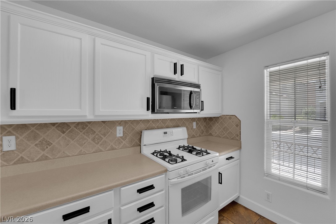 6288 Lapilli Avenue Las Vegas NV 89139