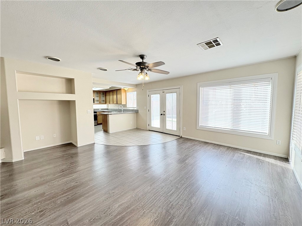 5177 Zoroaster Street Las Vegas NV 89148