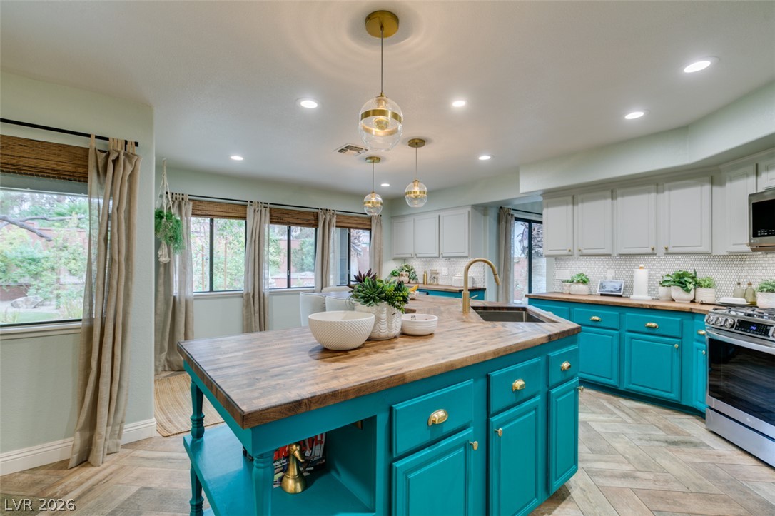 1919 Magnolia Drive Henderson NV 89014