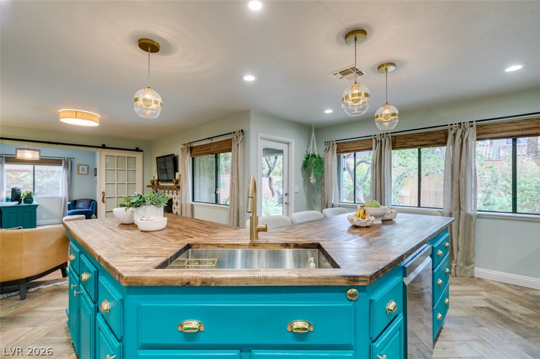 1919 Magnolia Drive Henderson NV 89014