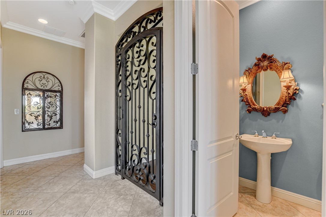 2370 Rosendale Village Avenue Henderson NV 89052