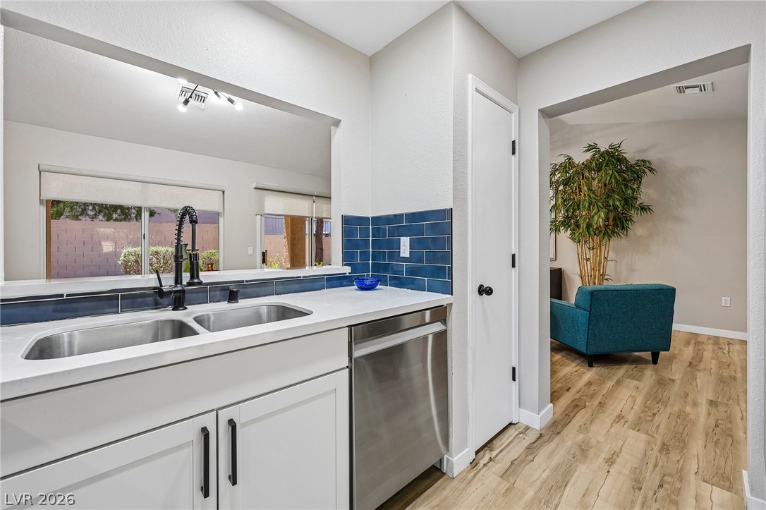 8701 Prairie Hill Drive Las Vegas NV 89134