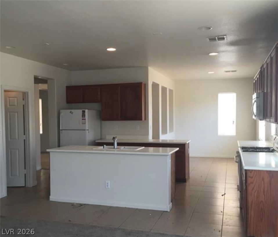 3608 Tundra Swan Street Las Vegas NV 89122