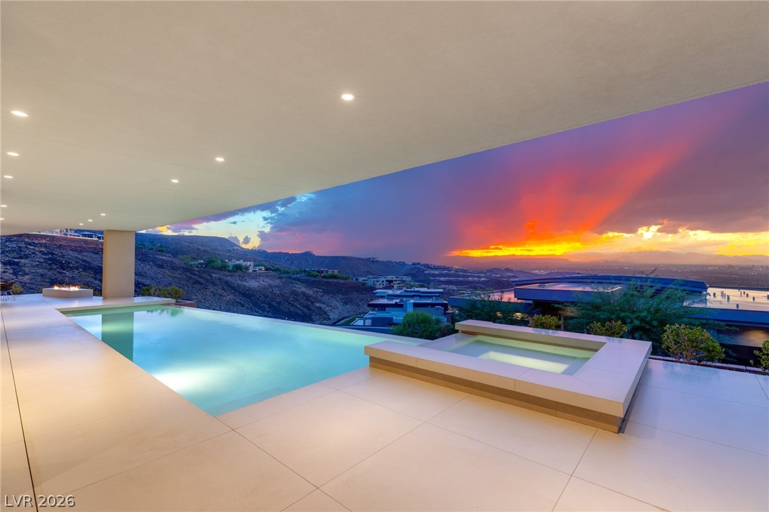 677 Overlook Rim Drive Henderson NV 89012