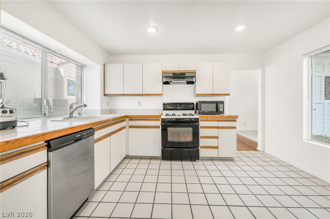 6986 Emerald Springs Lane Las Vegas NV 89113