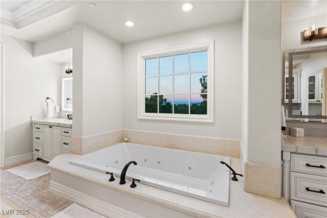 30 Augusta Canyon Way Las Vegas NV 89141