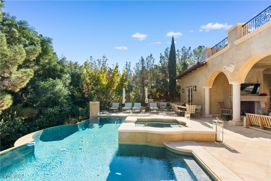 30 Augusta Canyon Way Las Vegas NV 89141