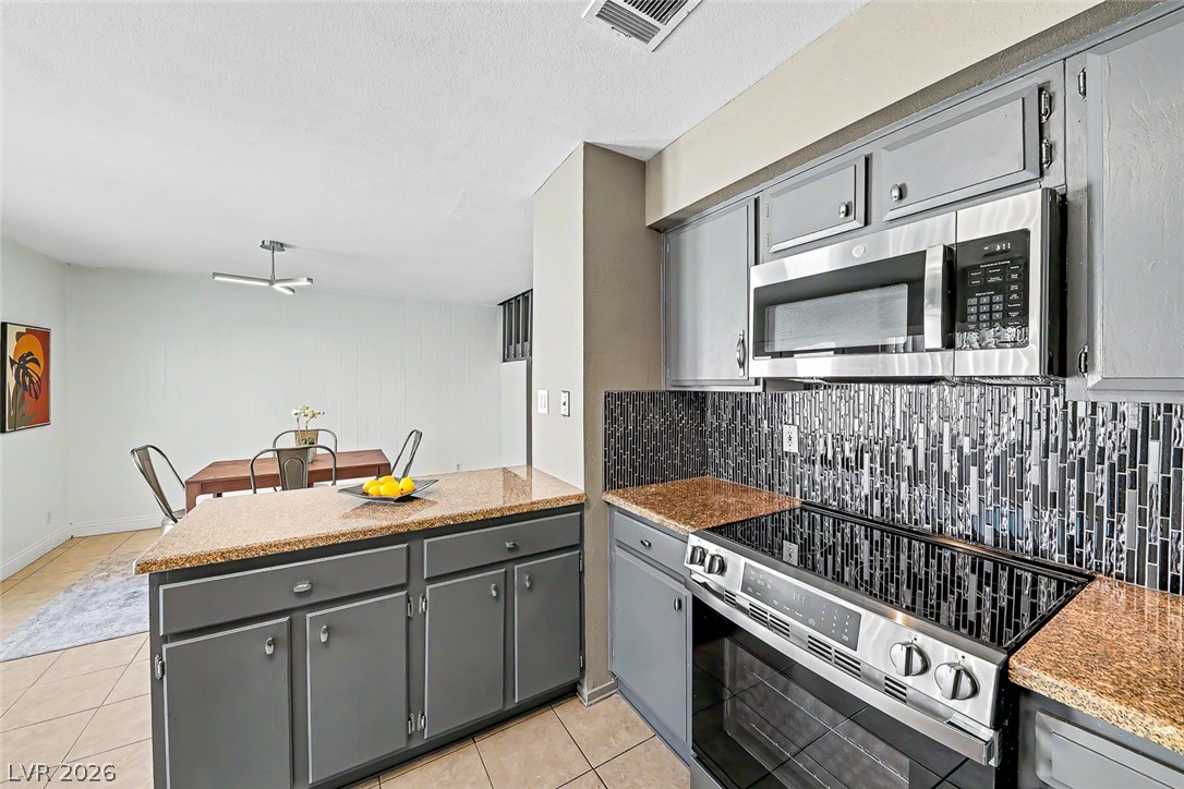 572 Willow Green Drive Las Vegas NV 89169