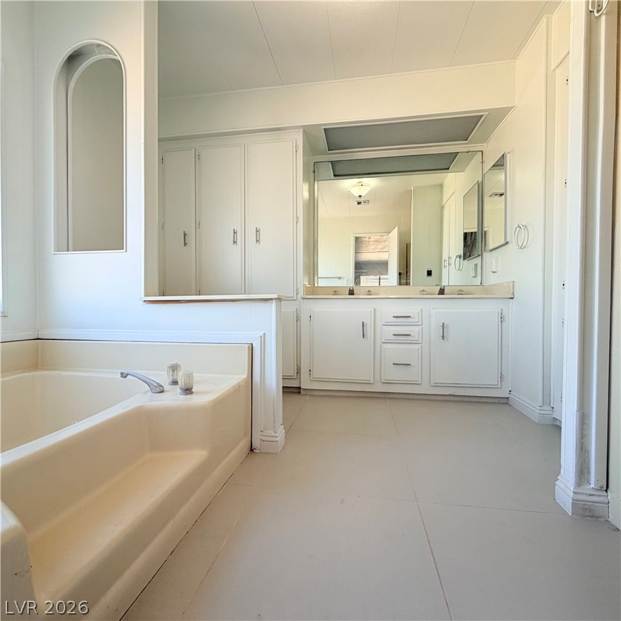 4670 Hildago Way Las Vegas NV 89121