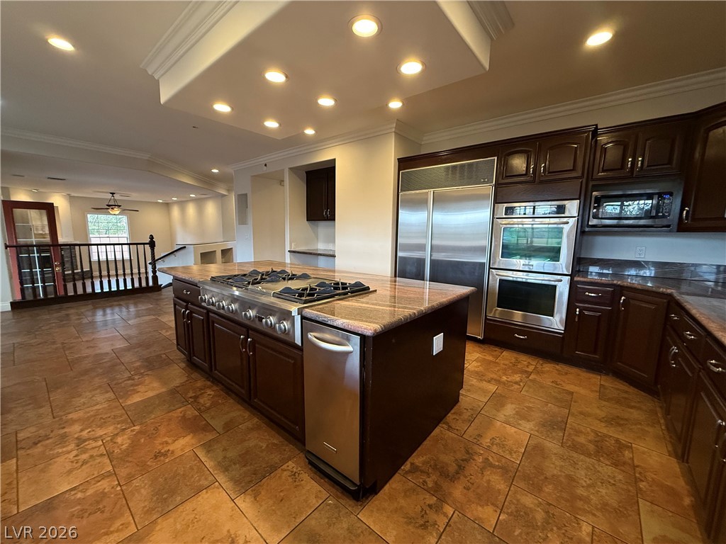 8112 Sapphire Bay Circle Las Vegas NV 89128