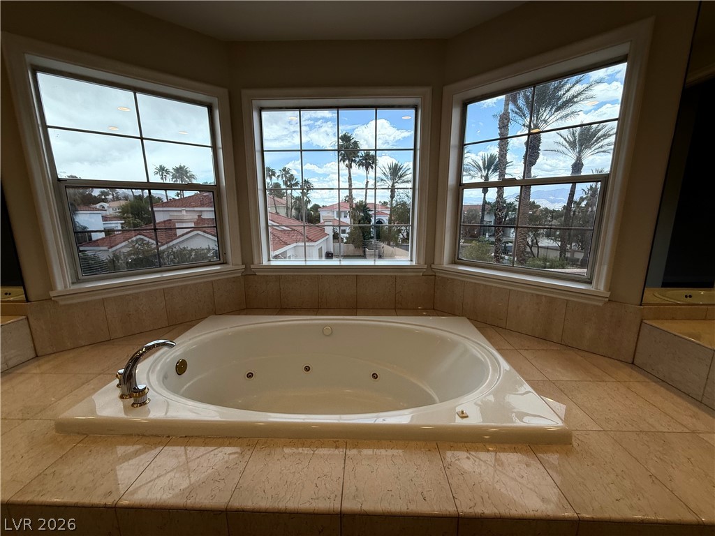 8112 Sapphire Bay Circle Las Vegas NV 89128