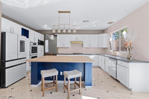 10029 Village Walk Avenue Las Vegas NV 89149