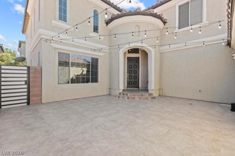 10029 Village Walk Avenue Las Vegas NV 89149