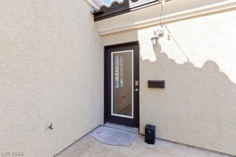 10029 Village Walk Avenue Las Vegas NV 89149