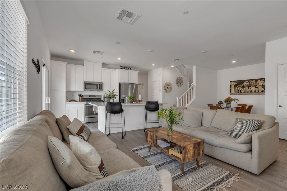 236 Callen Falls Avenue 1211 Henderson NV 89011