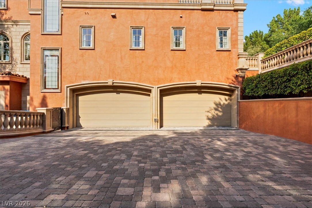 19 Eagles Landing Lane Las Vegas NV 89141
