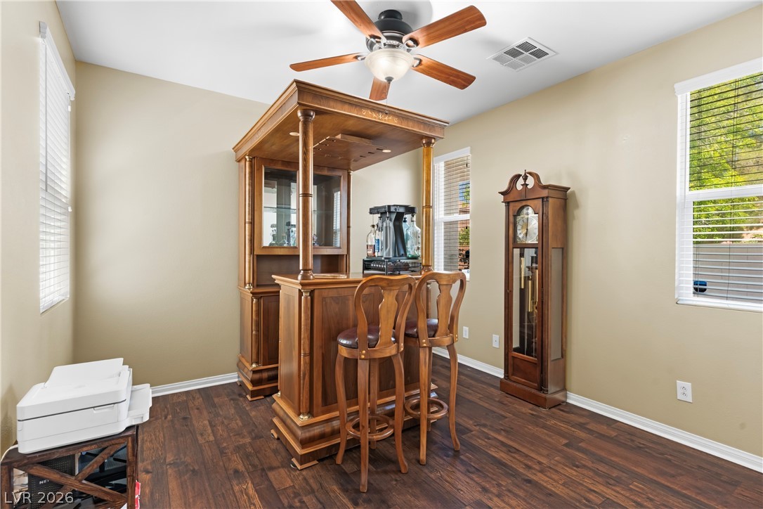 7628 Chase Hallow Street Las Vegas NV 89149