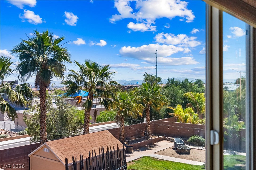 7628 Chase Hallow Street Las Vegas NV 89149