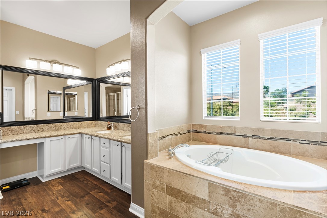 7628 Chase Hallow Street Las Vegas NV 89149