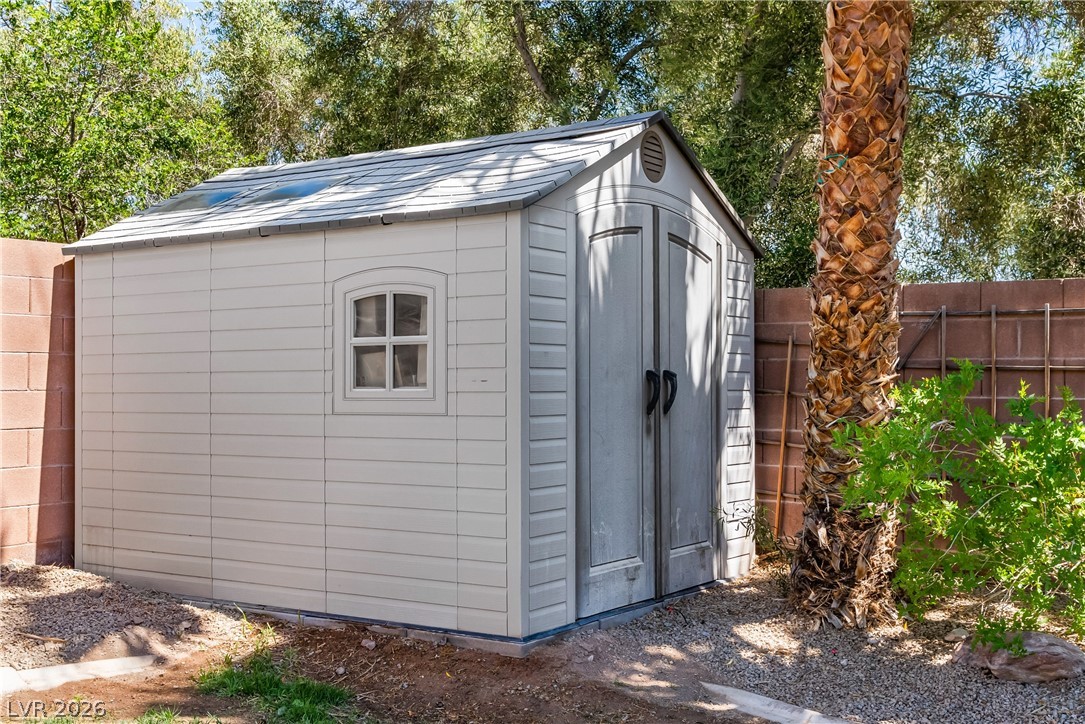 7628 Chase Hallow Street Las Vegas NV 89149