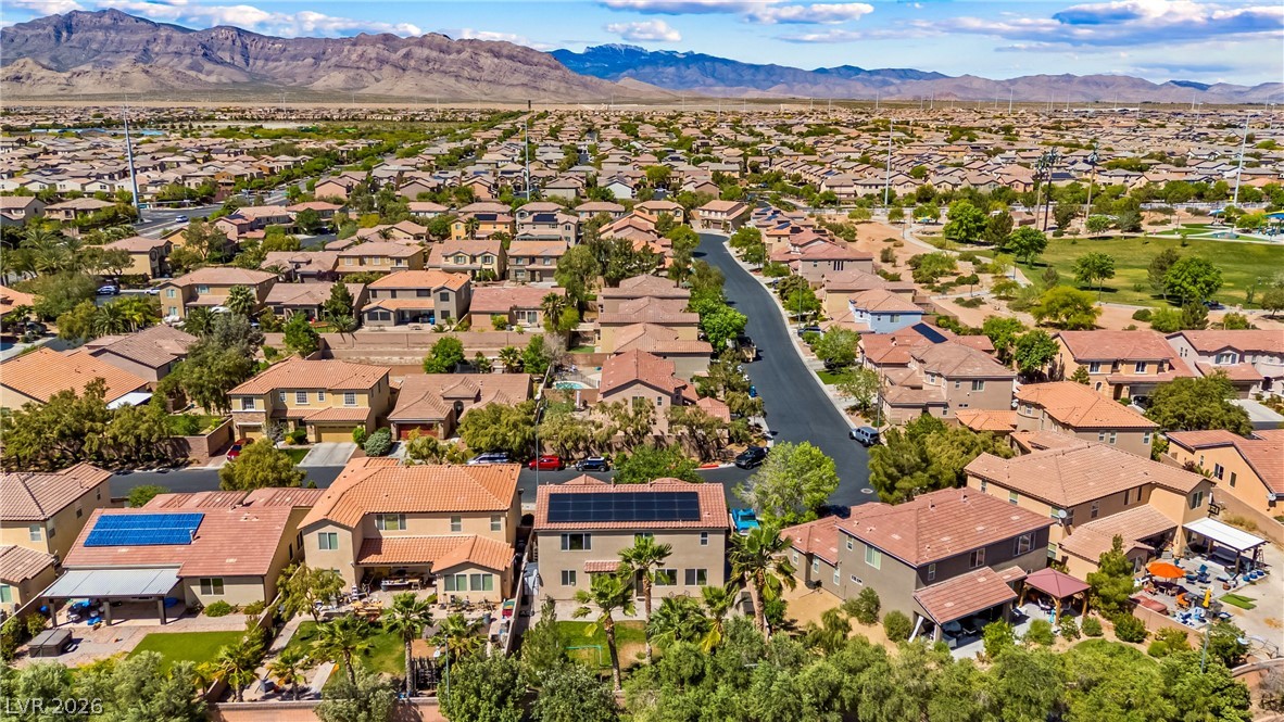 7628 Chase Hallow Street Las Vegas NV 89149