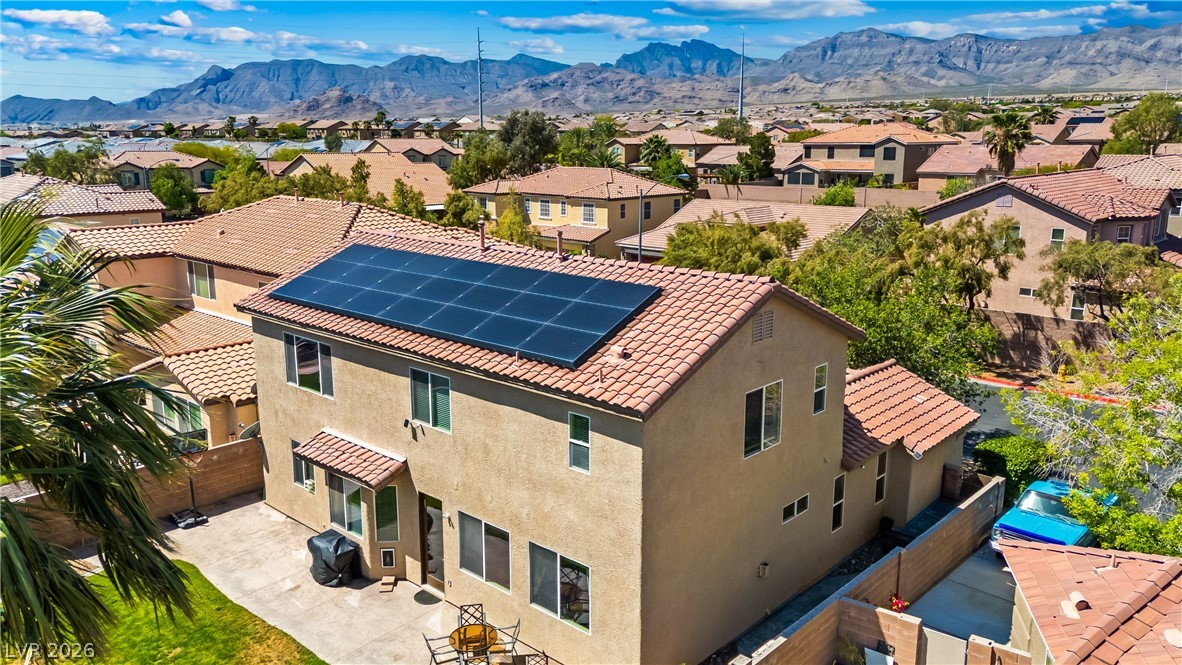 7628 Chase Hallow Street Las Vegas NV 89149