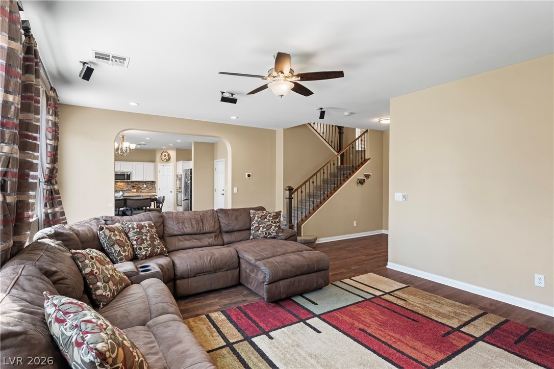 7628 Chase Hallow Street Las Vegas NV 89149
