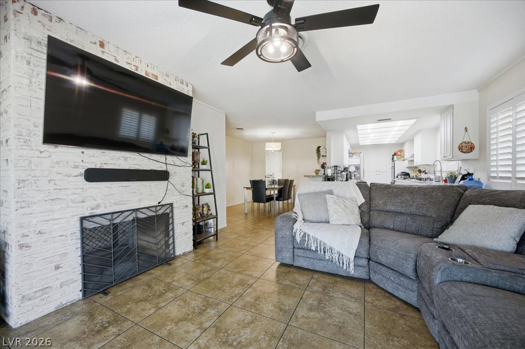 4207 Snead Drive Las Vegas NV 89107