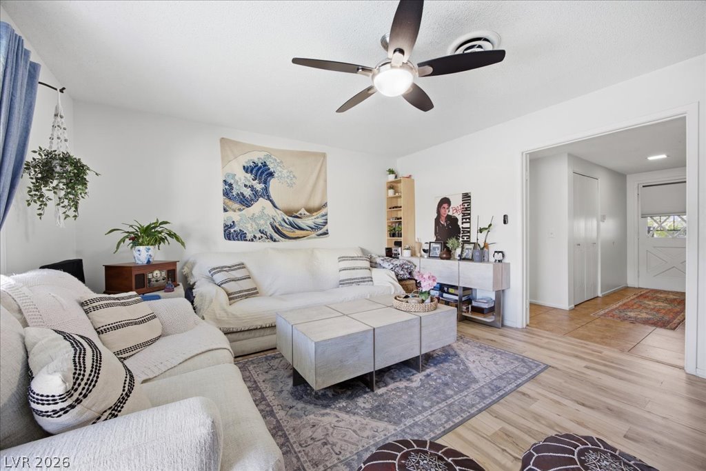 4207 Snead Drive Las Vegas NV 89107