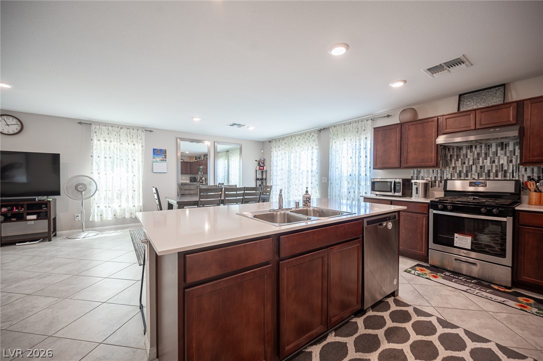 1227 Great Hollow Avenue North Las Vegas NV 89086