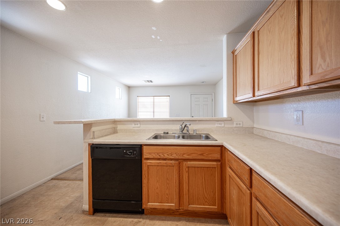 5242 Paradise Skies Avenue Las Vegas NV 89156