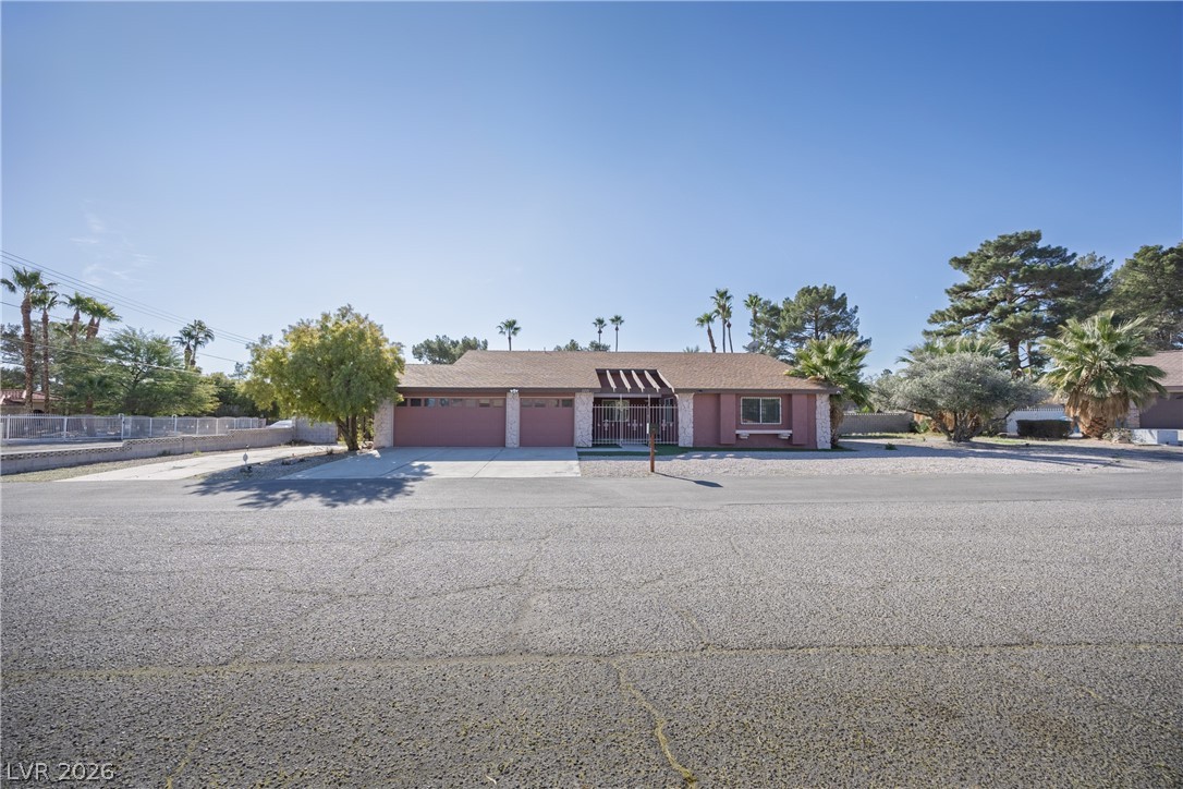 2221 Mohawk Street Las Vegas NV 89146