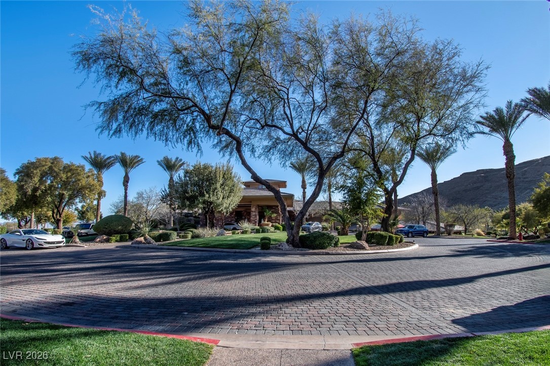 2933 Red Springs Drive Las Vegas NV 89135