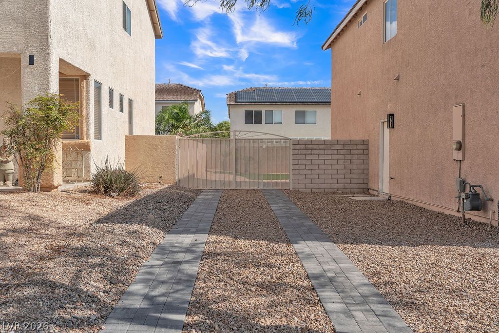 9004 Loggers Mill Avenue Las Vegas NV 89143