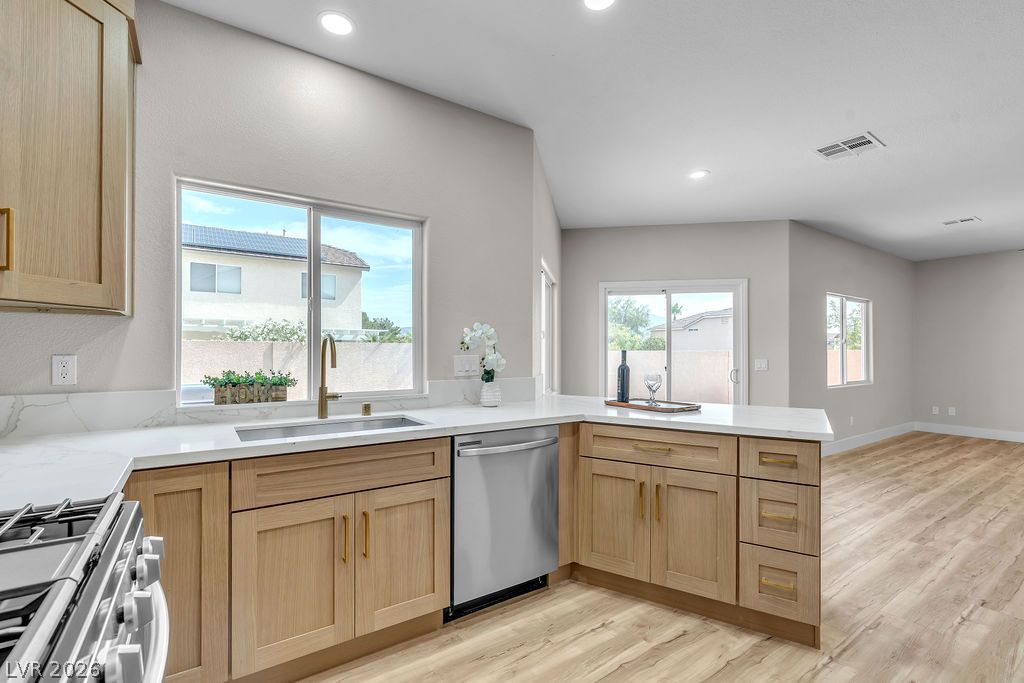 9004 Loggers Mill Avenue Las Vegas NV 89143