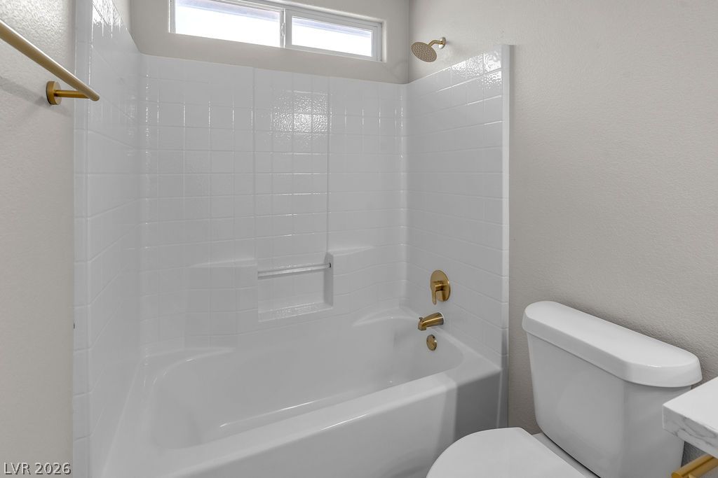 9004 Loggers Mill Avenue Las Vegas NV 89143