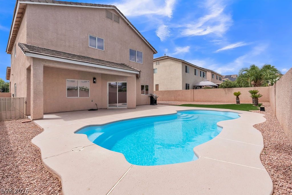 9004 Loggers Mill Avenue Las Vegas NV 89143