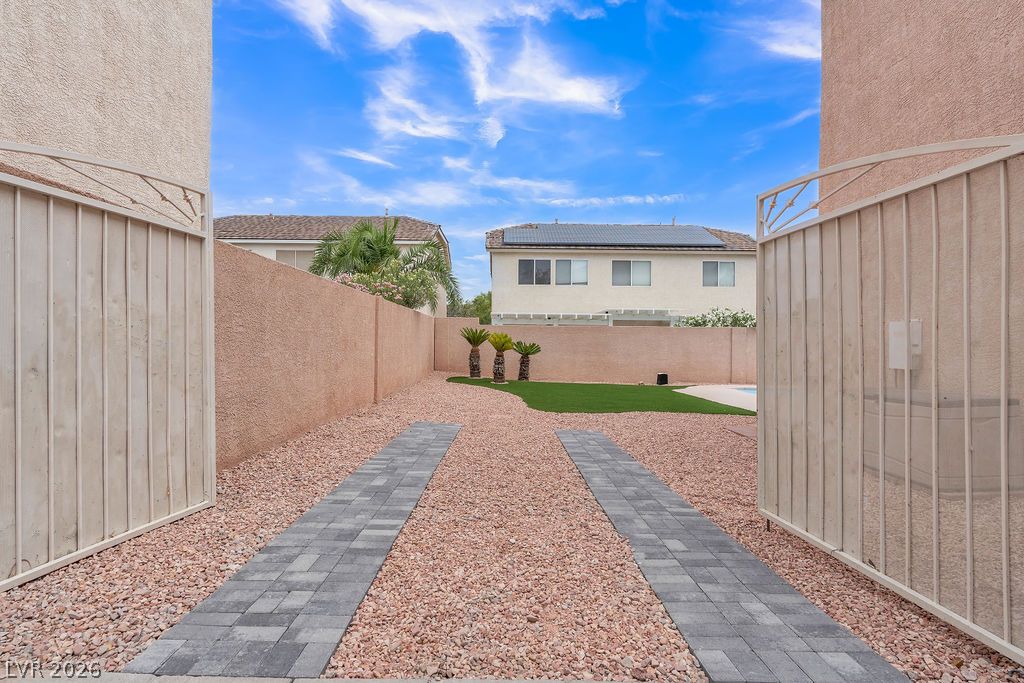 9004 Loggers Mill Avenue Las Vegas NV 89143