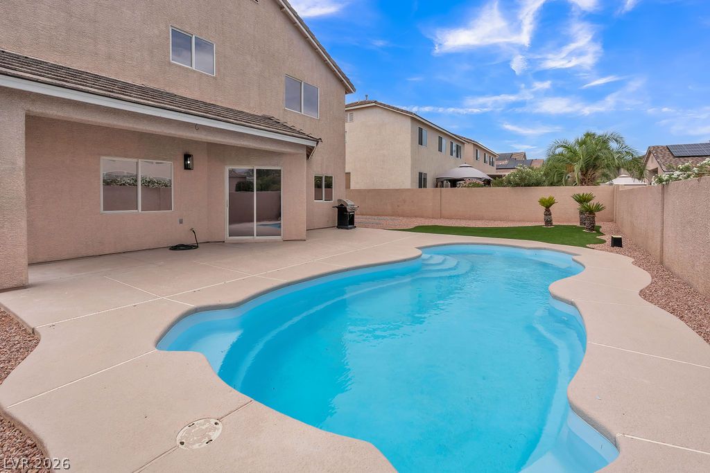 9004 Loggers Mill Avenue Las Vegas NV 89143