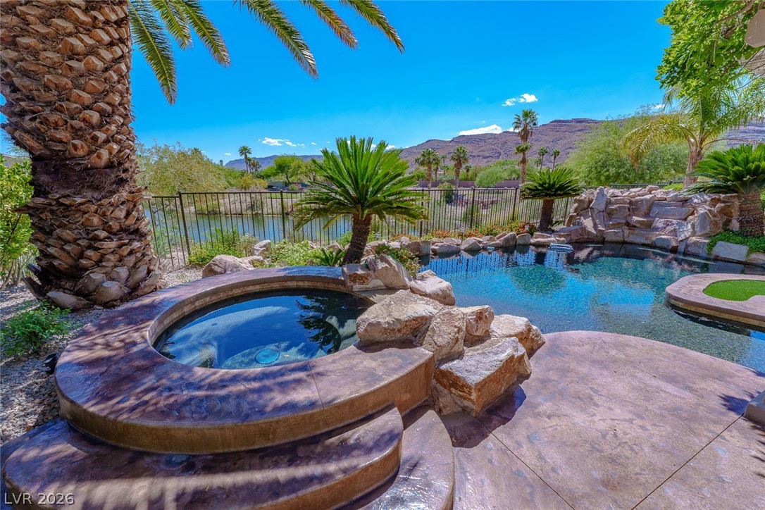 11359 Winter Cottage Place Las Vegas NV 89135