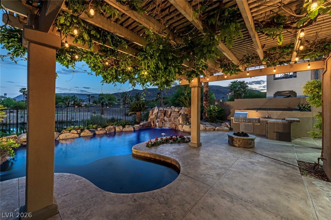11359 Winter Cottage Place Las Vegas NV 89135