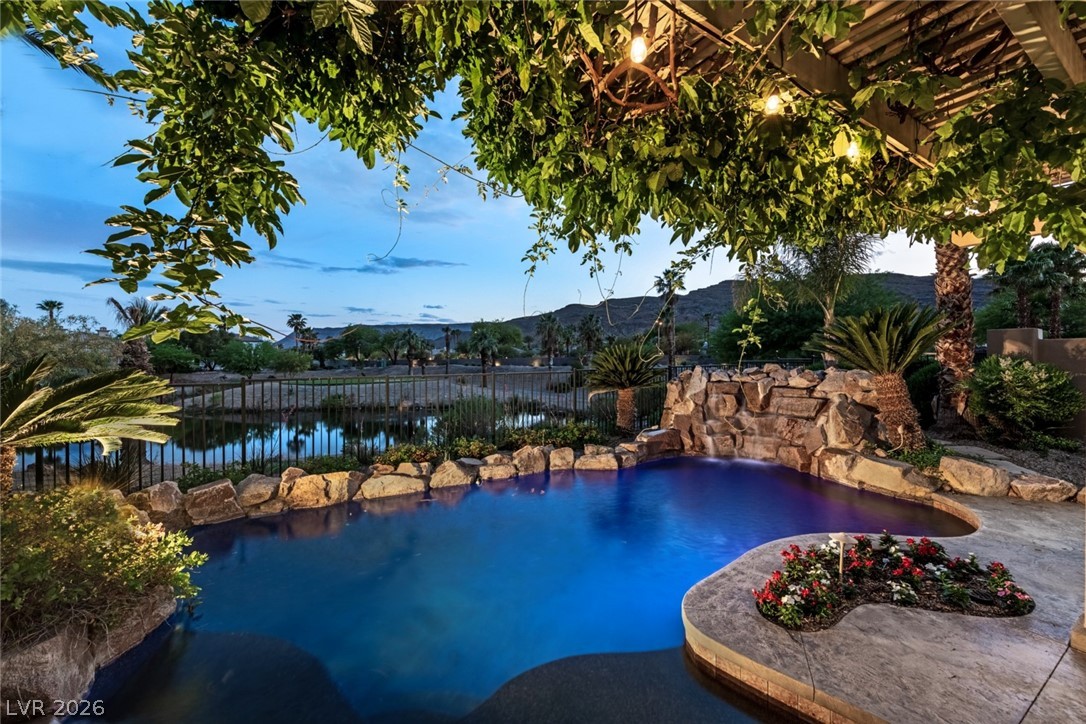 11359 Winter Cottage Place Las Vegas NV 89135